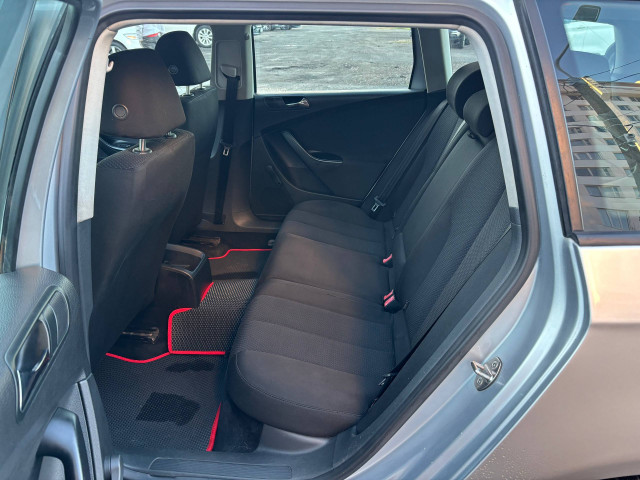 Фото Volkswagen Passat 16