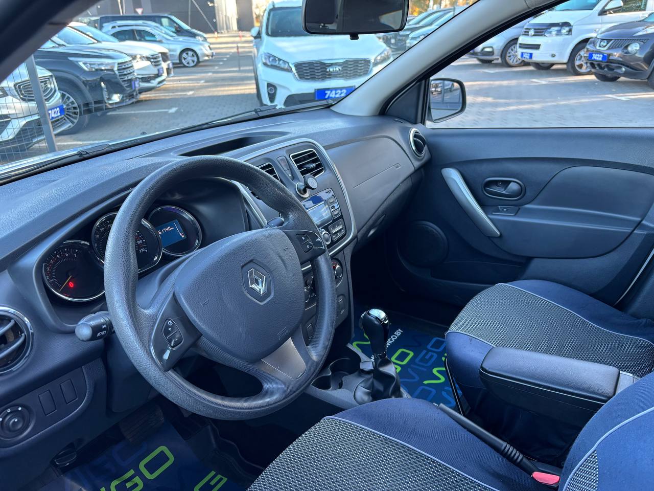  Sandero