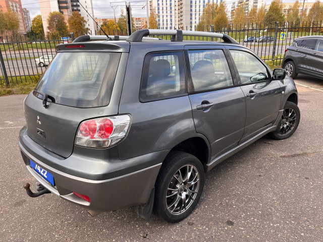 Фото Mitsubishi Outlander 5