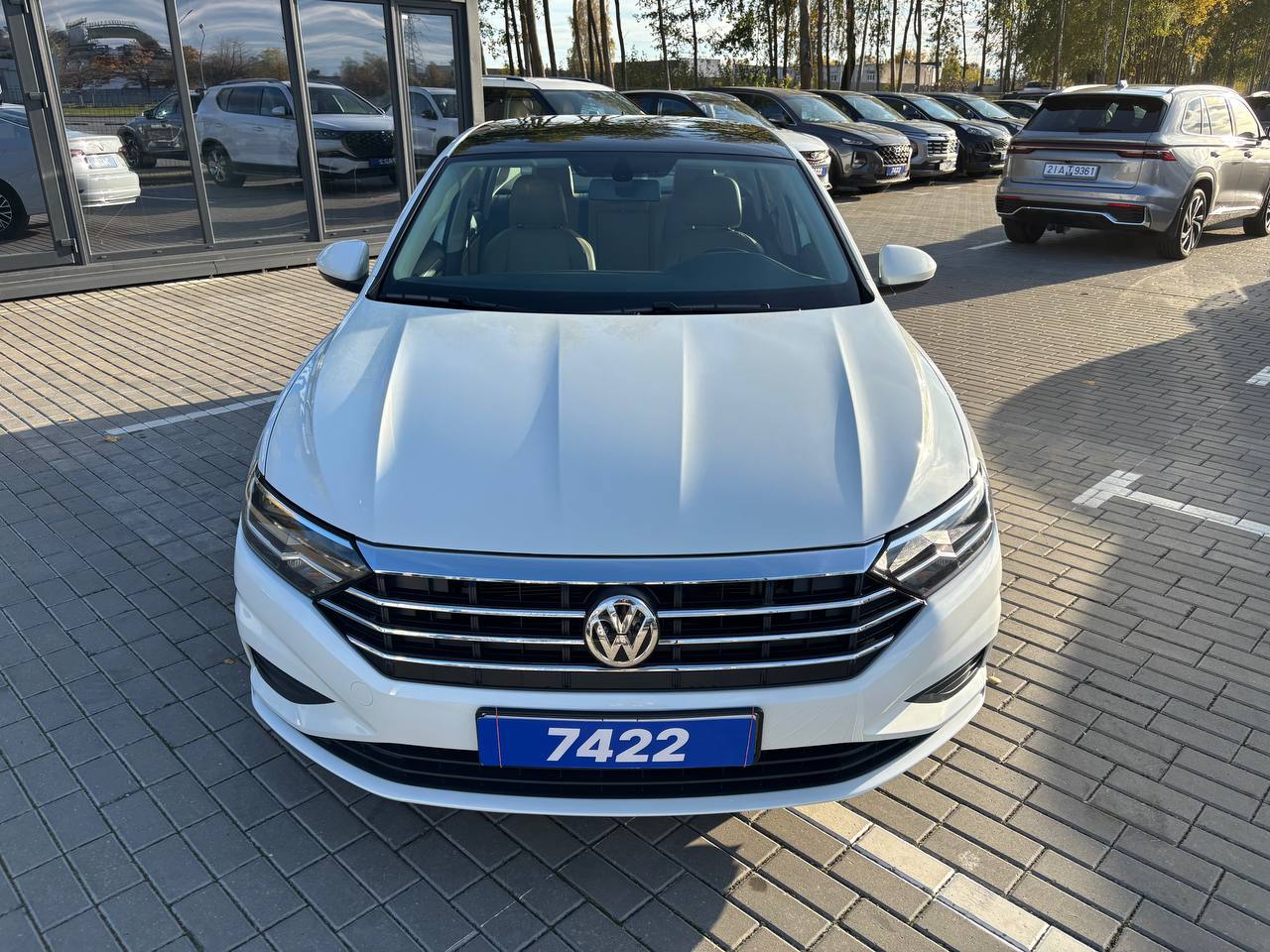 Авто с пробегом Volkswagen Jetta 2020 — фото 2