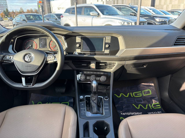 Фото Volkswagen Jetta 15