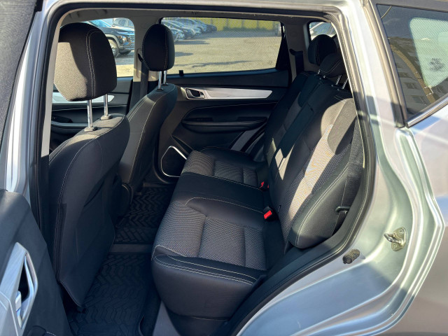 Фото Geely Emgrand X7 16