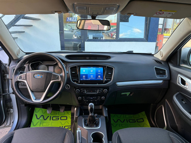 Фото Geely Emgrand X7 17