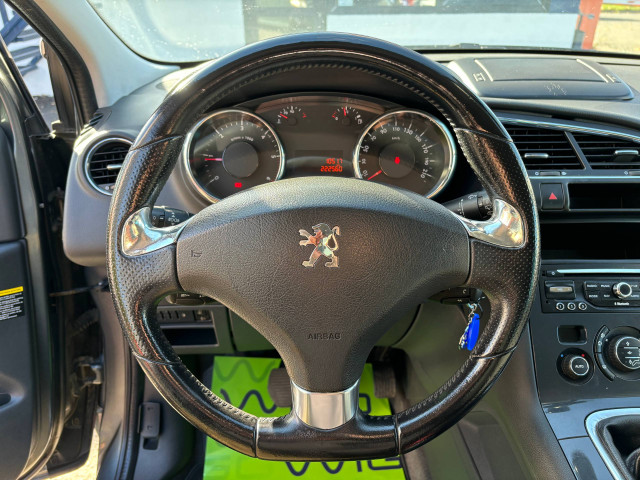 Фото Peugeot 3008 10