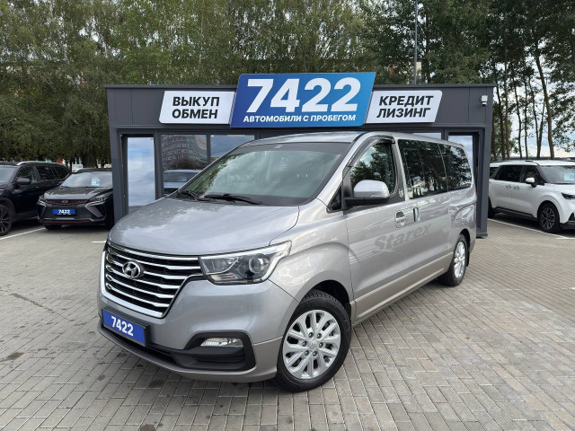Фото Hyundai Grand Starex 1