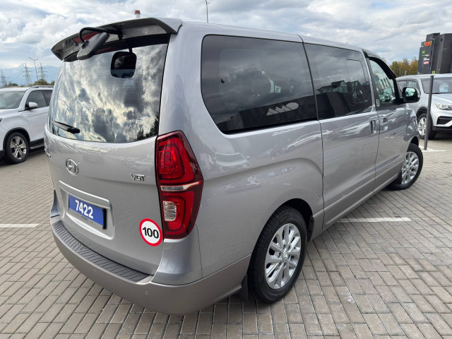 Фото Hyundai Grand Starex 5