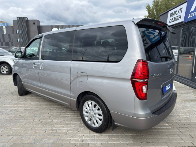 Фото Hyundai Grand Starex 7
