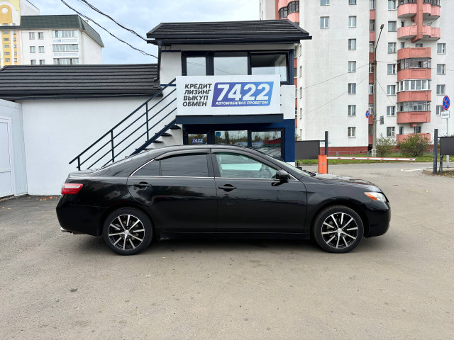 Фото Toyota Camry 4