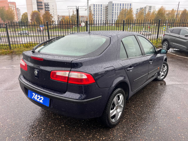 Фото Renault Laguna 5