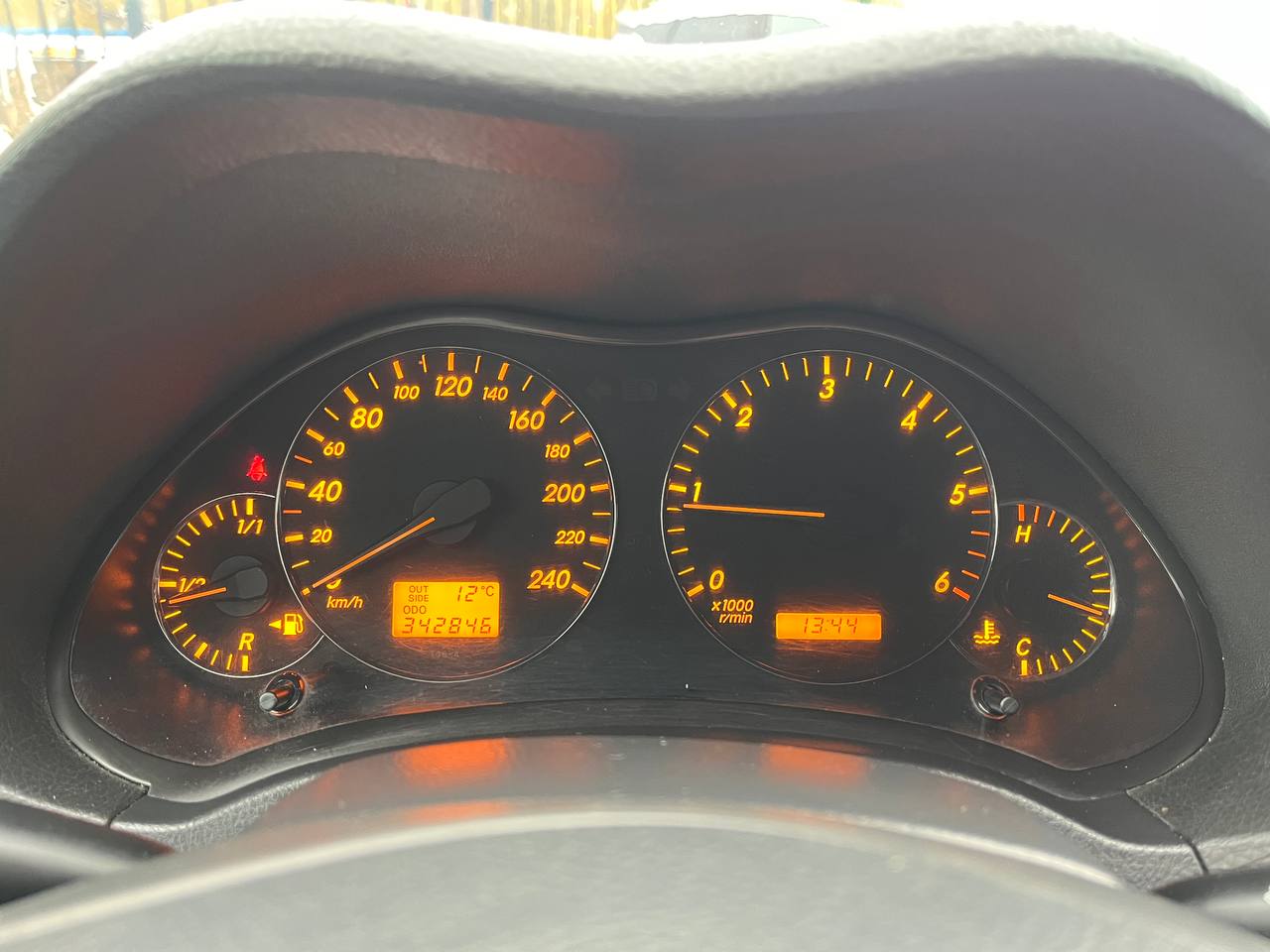  Avensis