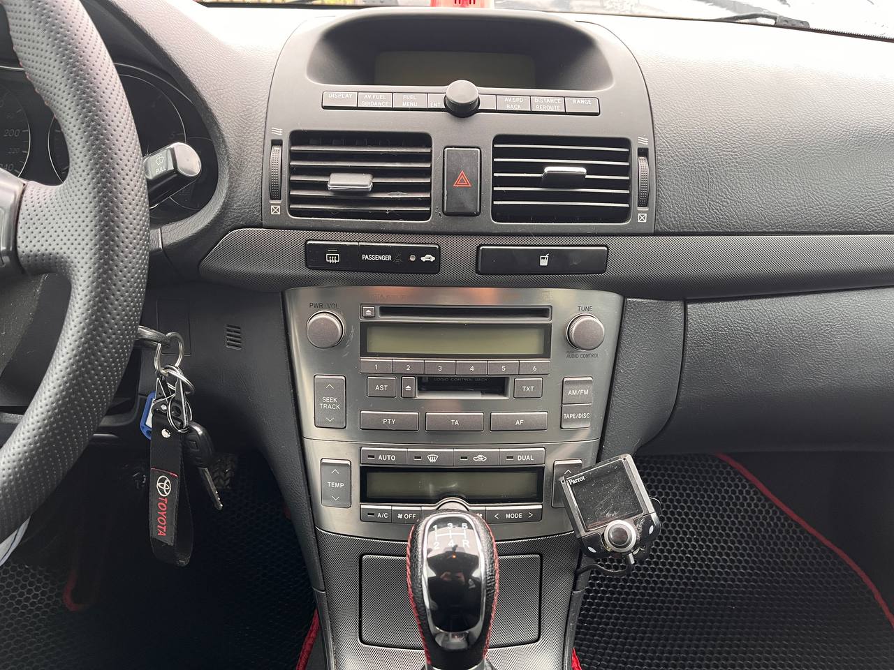  Avensis
