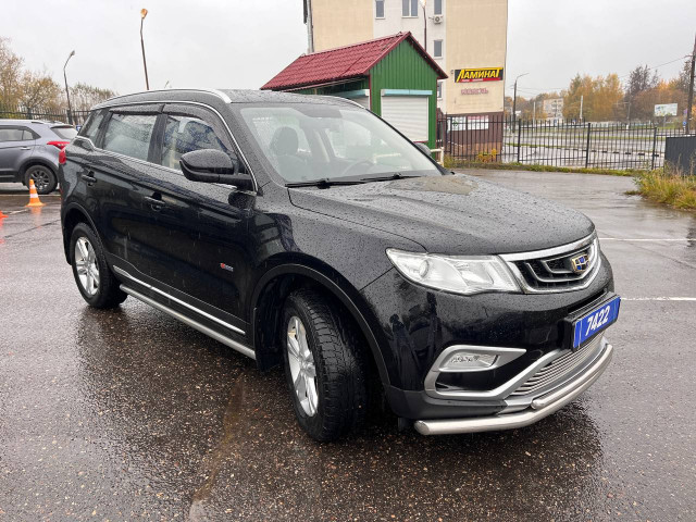 Фото Geely Atlas 3