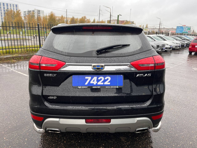 Фото Geely Atlas 6