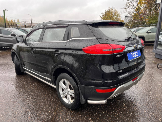 Фото Geely Atlas 7