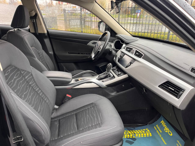 Фото Geely Atlas 17