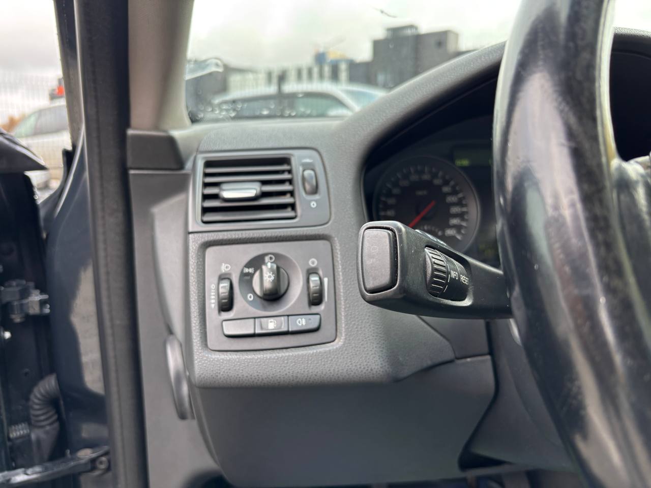  S40