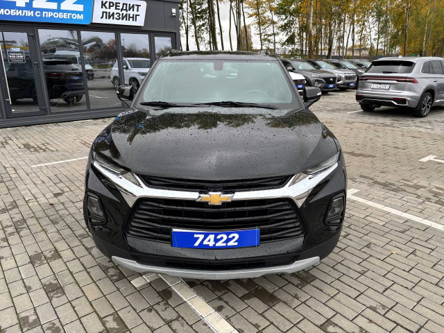 Фото Chevrolet Blazer 2