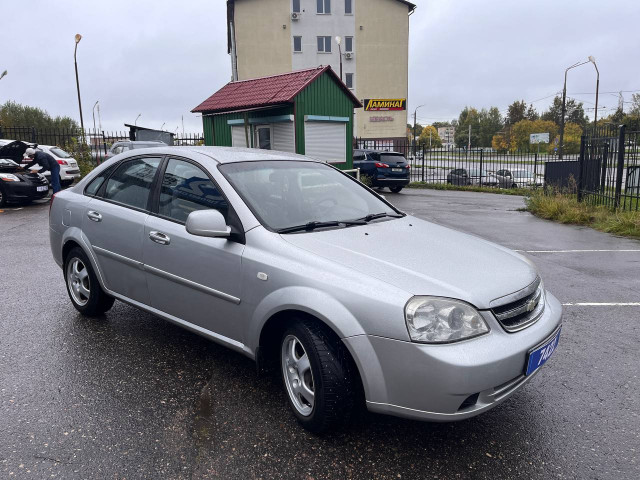Фото Chevrolet Lacetti 3