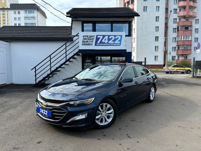 Фото Chevrolet Malibu 1