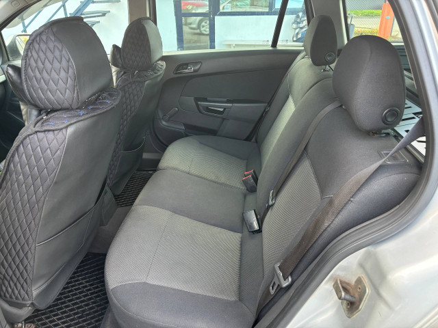 Фото Opel Astra 16