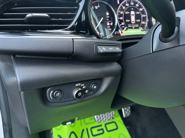 Фото Opel Insignia 14