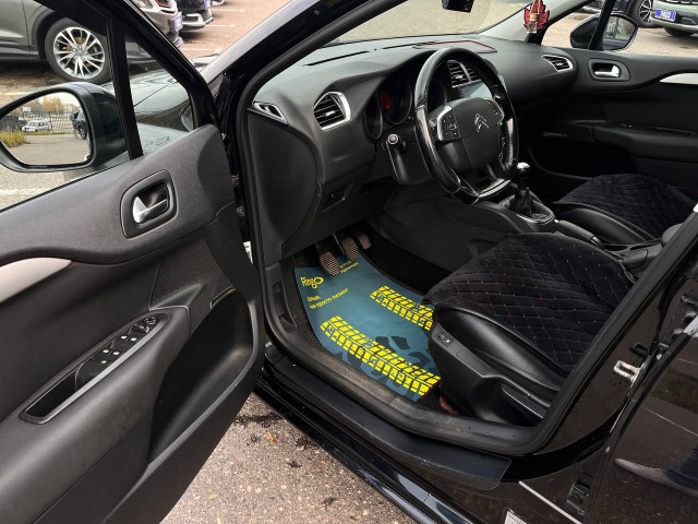 Фото Citroen C4 10