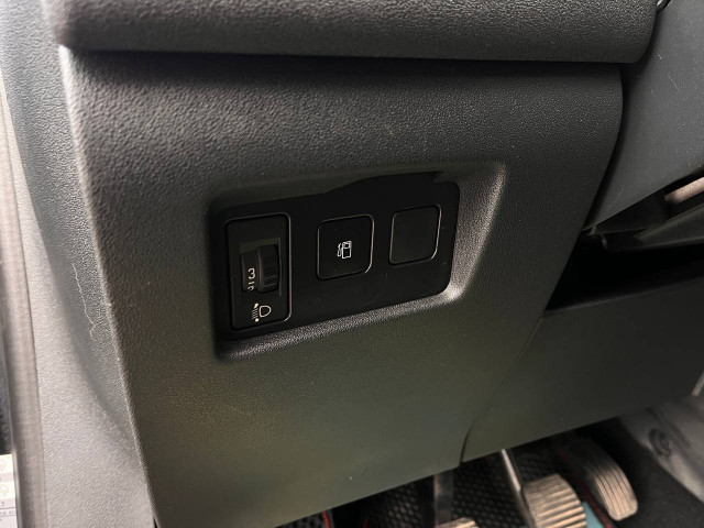Фото Citroen C4 11