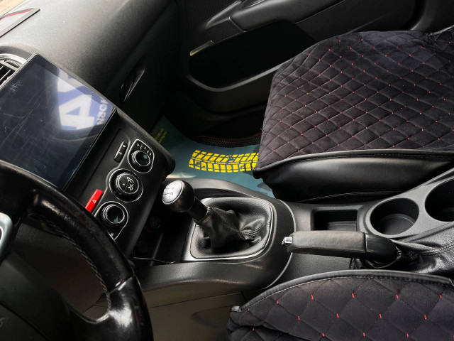 Фото Citroen C4 15