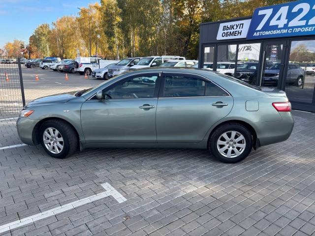 Фото Toyota Camry 8