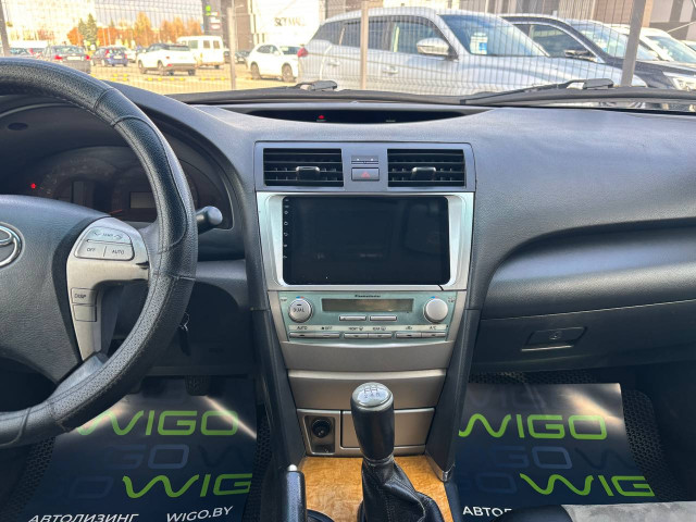 Фото Toyota Camry 14