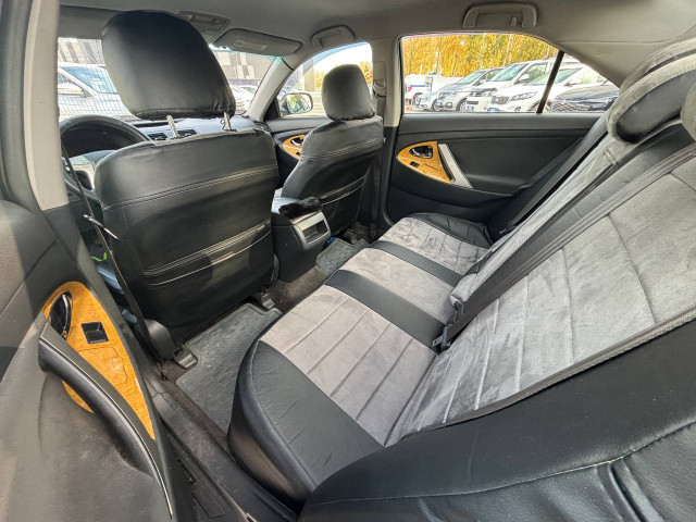 Фото Toyota Camry 16