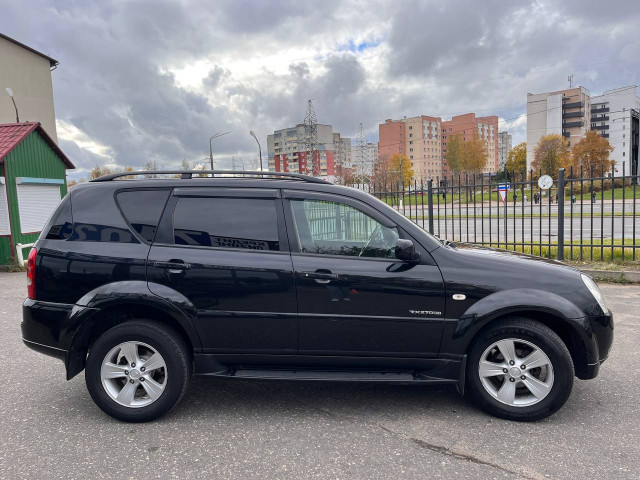 Фото Ssangyong Rexton 4