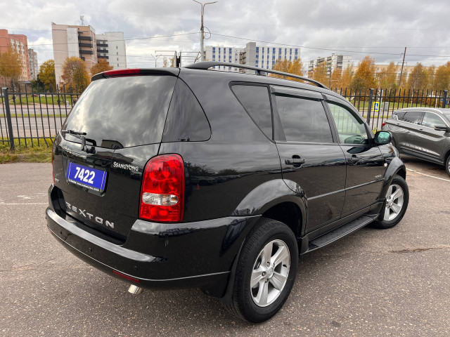 Фото Ssangyong Rexton 5
