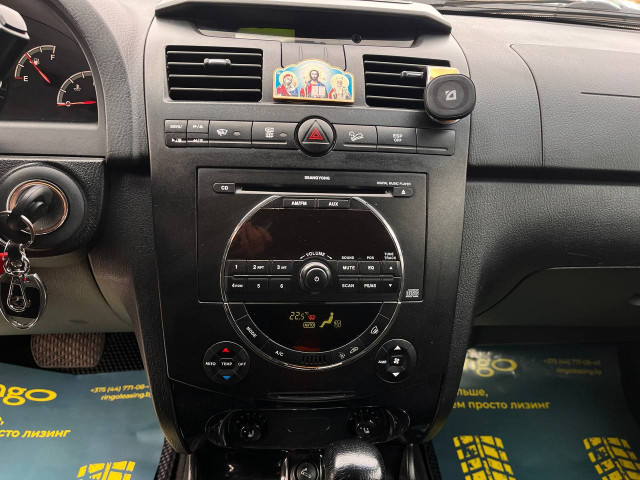 Фото Ssangyong Rexton 13