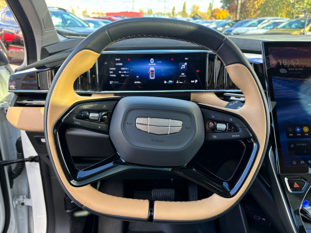 Фото Geely Boyue L 10