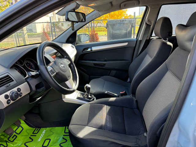 Фото Opel Astra 9