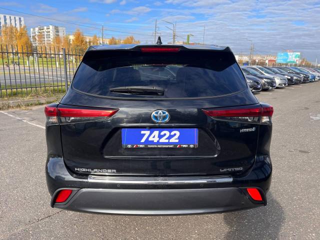 Фото Toyota Highlander 6