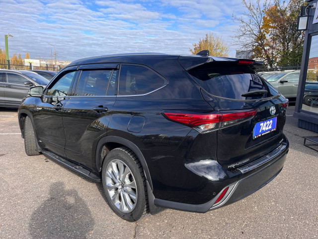 Фото Toyota Highlander 7