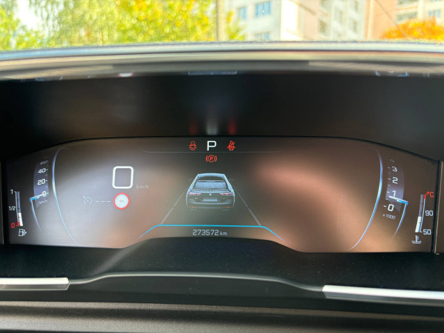 Фото Peugeot 508 11