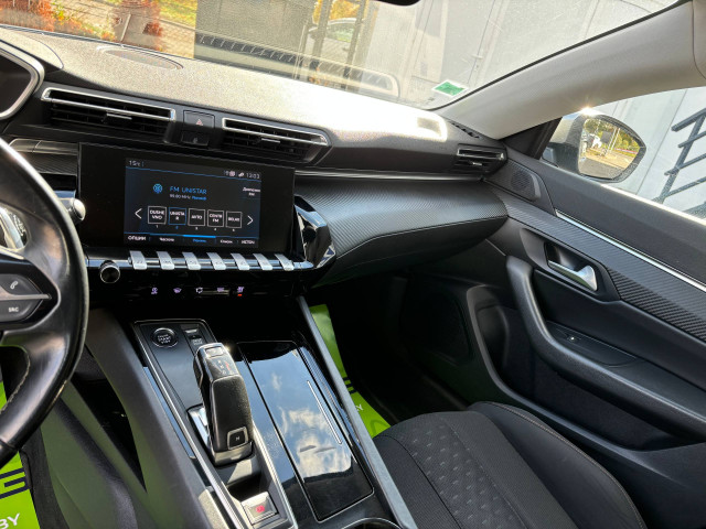 Фото Peugeot 508 13