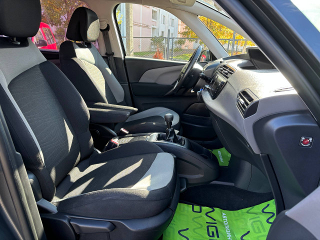 Фото Citroen C4 Grand Picasso 19