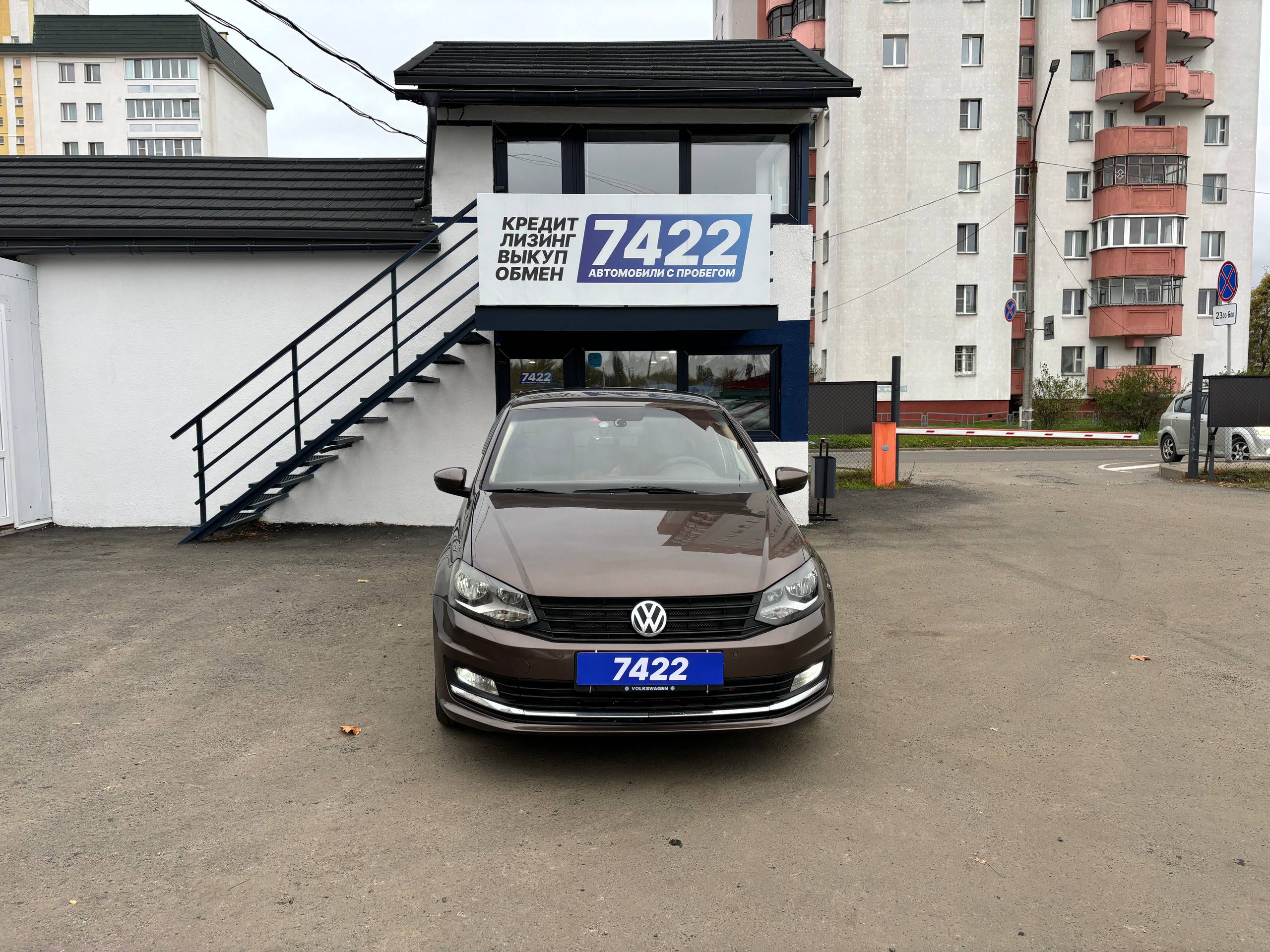 Авто с пробегом Volkswagen Polo Sedan 2016 — фото 2