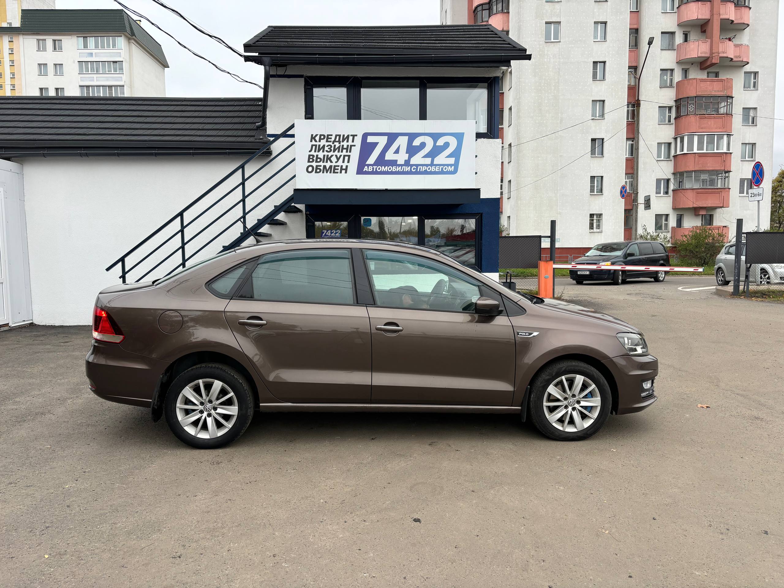 Авто с пробегом Volkswagen Polo Sedan 2016 — фото 4