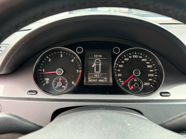 Фото Volkswagen Passat 11