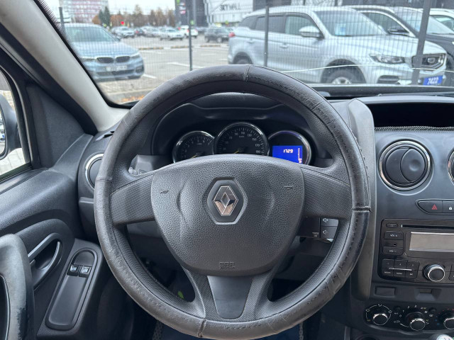 Фото Renault Duster 12