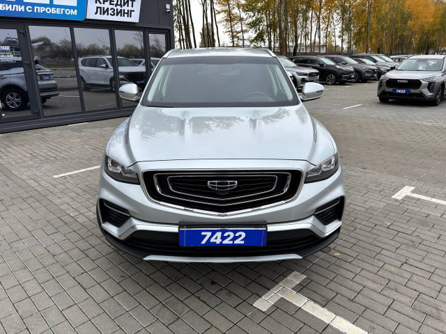 Фото Geely Atlas 2