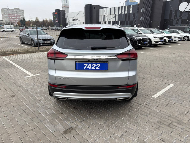 Фото Geely Atlas 6