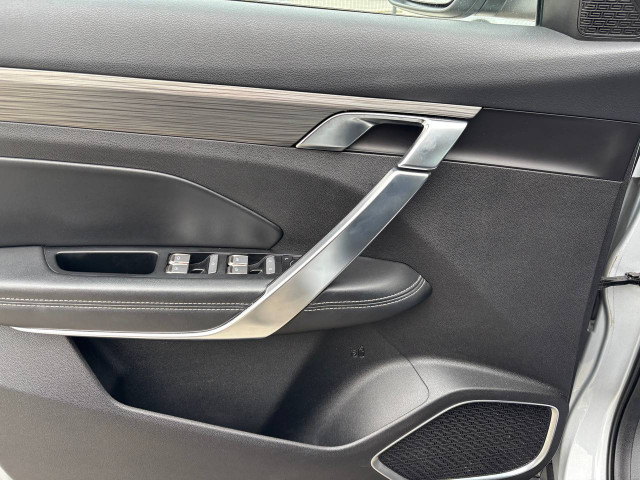 Фото Geely Atlas 9