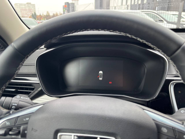 Фото Geely Atlas 13