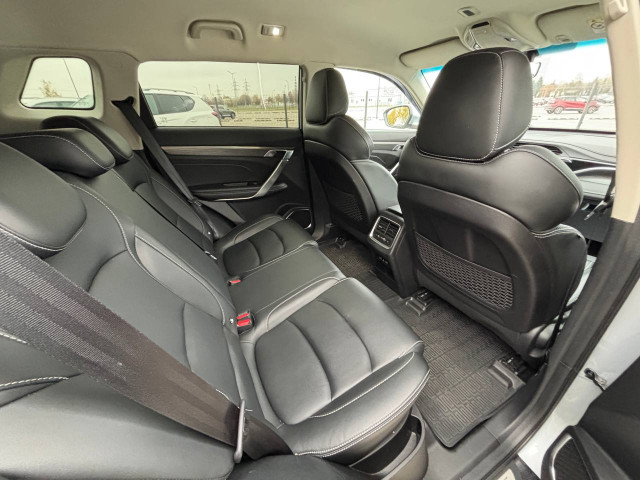 Фото Geely Atlas 17